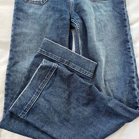 Classic Blue Women's Jeans - Picture 3 of 4